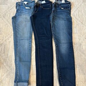 Abercrombie & Fitch - Women's Blue Denim Jeans. All size 27